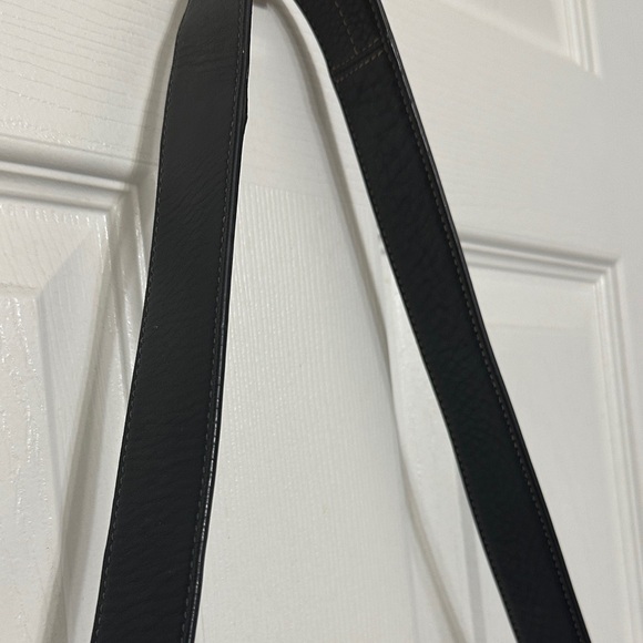 Coach 2008 Black Leather Shoulder/Duffle Bag C0882-F12321 - Picture 4 of 16